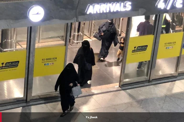 حمله بر فرودگاه بین‌المللی ملک فهد در عربستان سعودی، ۹ کشته و زخمی بر جای گذاشت