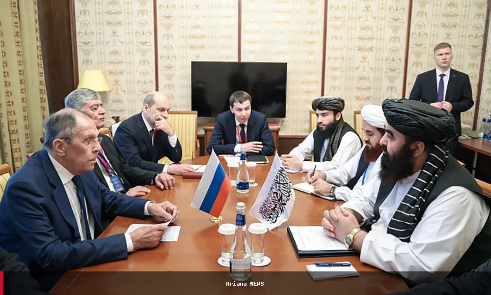وزیران خارجه افغانستان و روسیه در مسکو درباره روابط دوجانبه گفتگو کردند