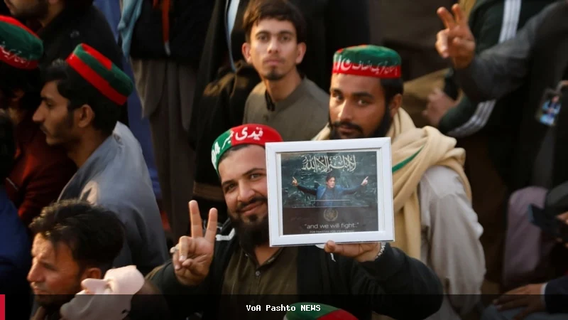 مقامات پاکستانی در اسلام‌آباد برای جلوگیری از تجمع حامیان عمران خان، جاده‌ها را مسدود کردند