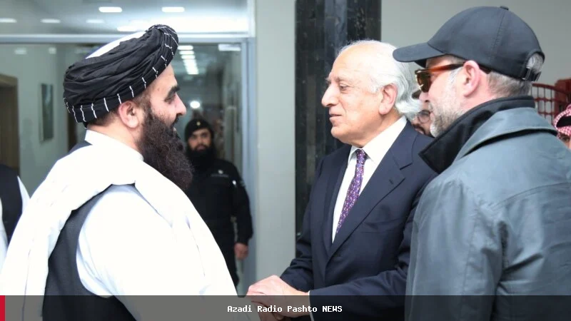 دیدار امیرخان متقی با زلمی خلیل‌زاد درباره روابط افغانستان و آمریکا