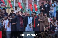 آغاز لاریون بزرگ حزب تحریک انصاف پاکستان از لکی مروت در پی ناکامی مذاکرات
