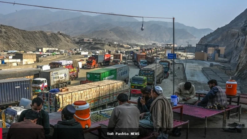 سوداگری مرزی میان پاکستان و ایران در دو گذرگاه متوقف شد