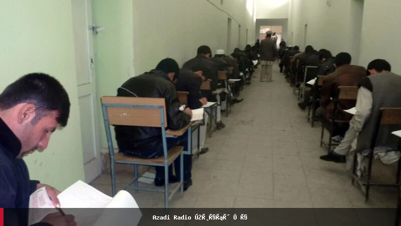 جوانان افغان به‌دلیل فقر و بیکاری به کار و مهاجرت روی می‌آورند