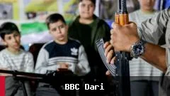 از «نوجوان مبارز» تا «نو+میدان»؛ نیروهای نظامی در مدارس ایران چه می کنند؟