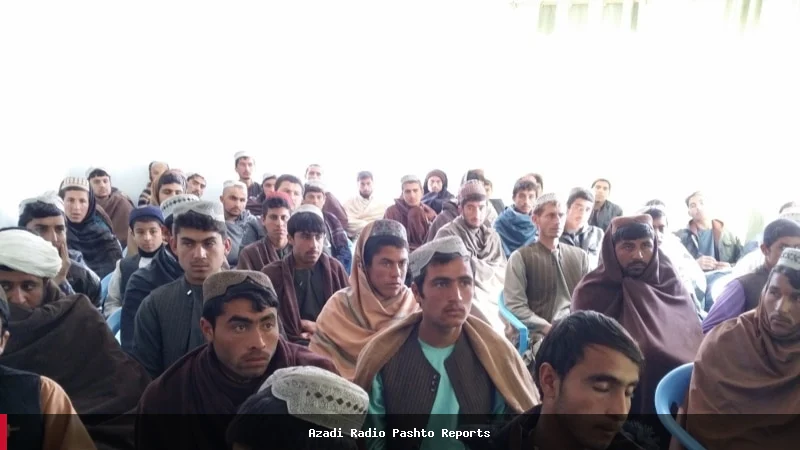 جوانان افغانستان به جای تحصیل، به دنبال کار هستند