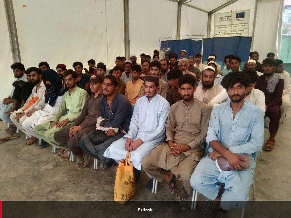۶۰۴ افغان کډوال ازاد و هېواد ته راستنیدل